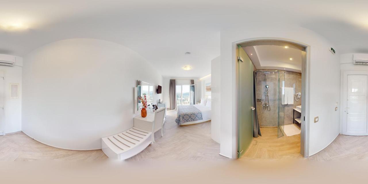 Golden Lion Parga Hotel Luaran gambar