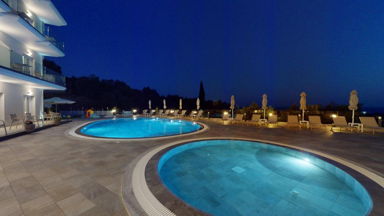 Golden Lion Parga Hotel Luaran gambar