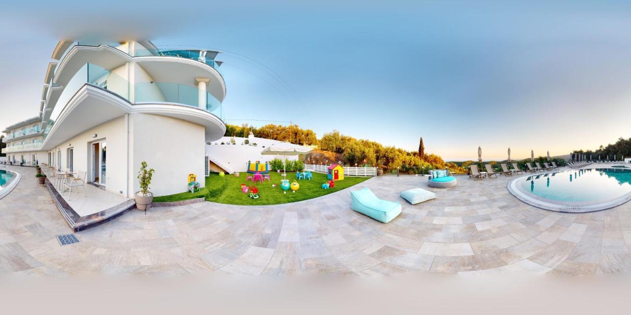 Golden Lion Parga Hotel Luaran gambar
